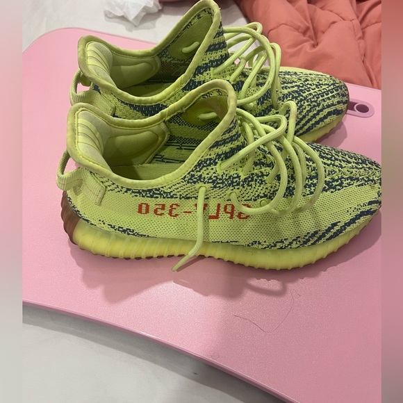 Yezzy Boost 350 V2 Semi frozen sneakers - Picture 4 of 4